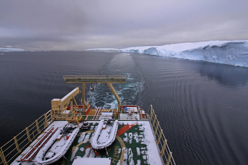 Research Vessel/Icebreaker Nathaniel B. Palmer